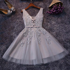 Tulle A-line V-neck Knee-length Lace Short Prom Dresses,Homecoming Dress with Applique